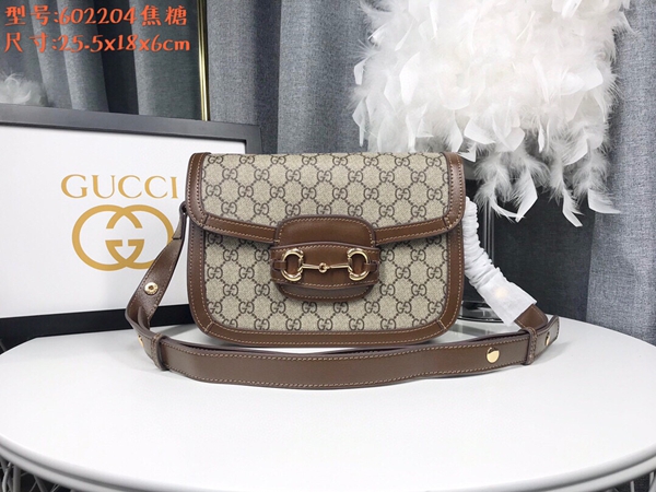 激安グッチバッグコピー正面デザイン